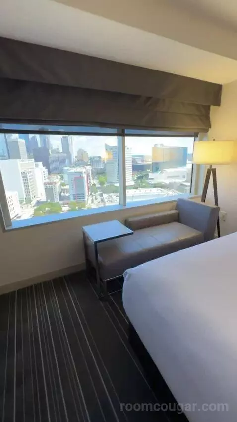 Queen Room with Two Queen Beds and City View bed picture #9