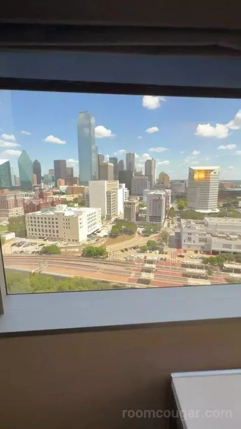 Queen Room with Two Queen Beds and City View view picture #3