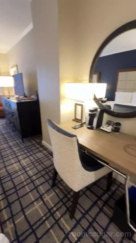 Deluxe Guest Room, 2 King Beds bed picture #2