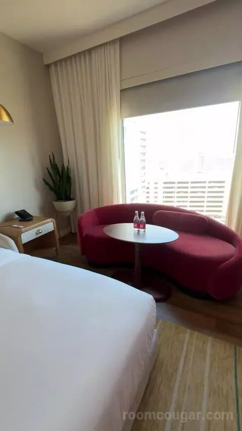 King Room bed picture #9