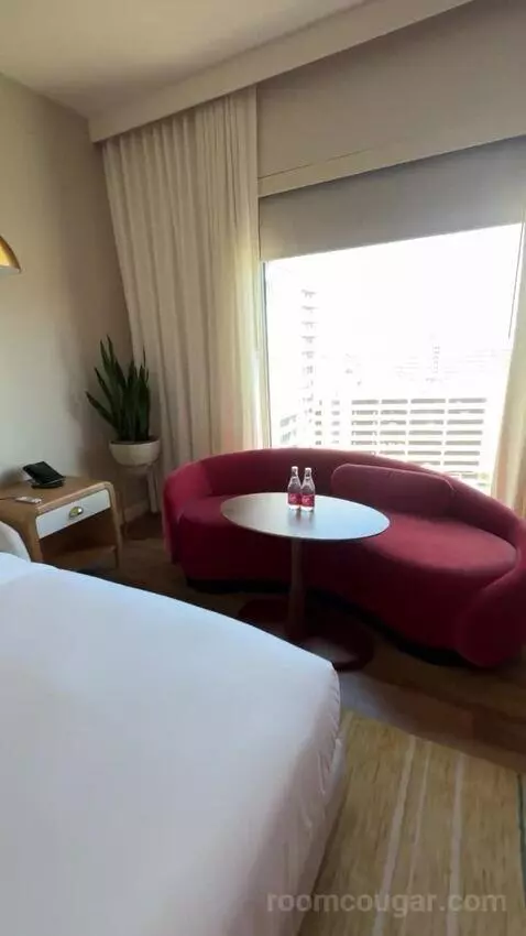 King Room bed picture #10