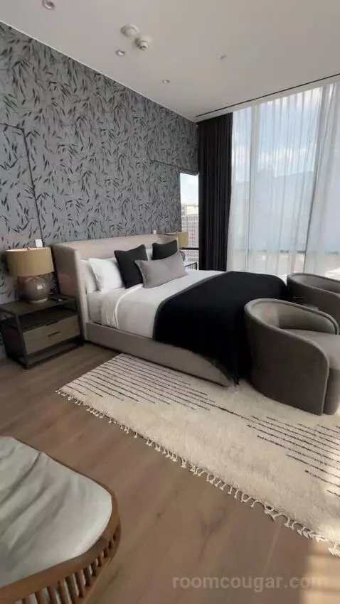 Harwood Suite bed picture #7