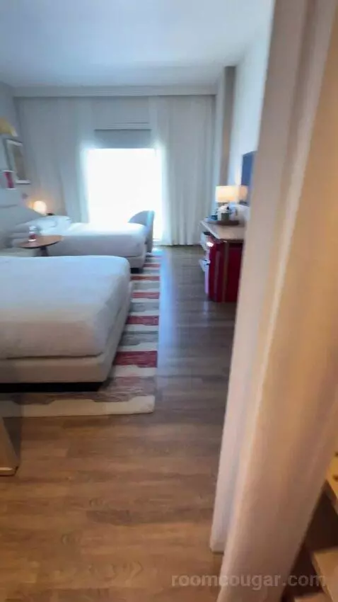 Queen Room with Two Queen Beds view picture #3