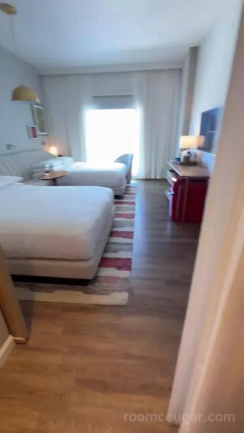 Queen Room with Two Queen Beds view picture #4