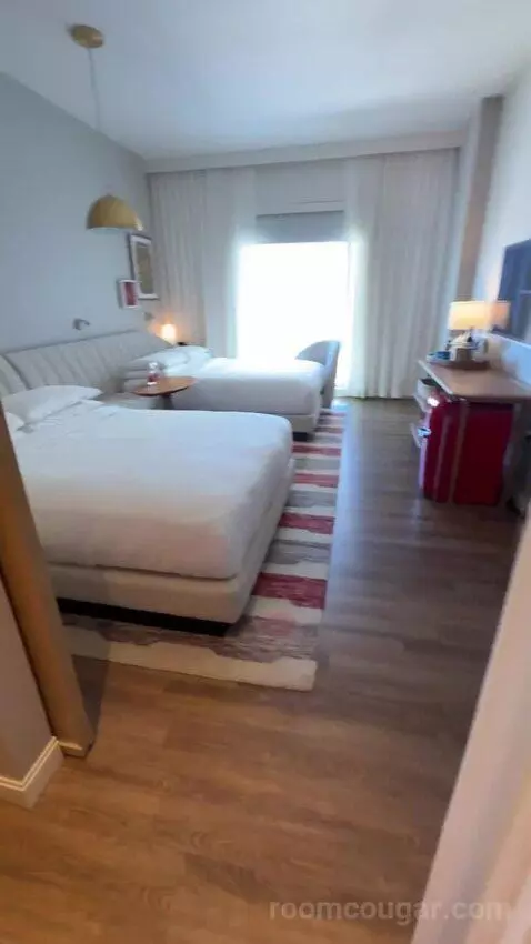 Queen Room with Two Queen Beds view picture #5