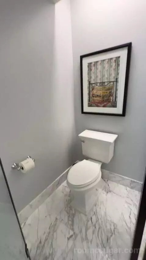Elite King bathroom picture #10
