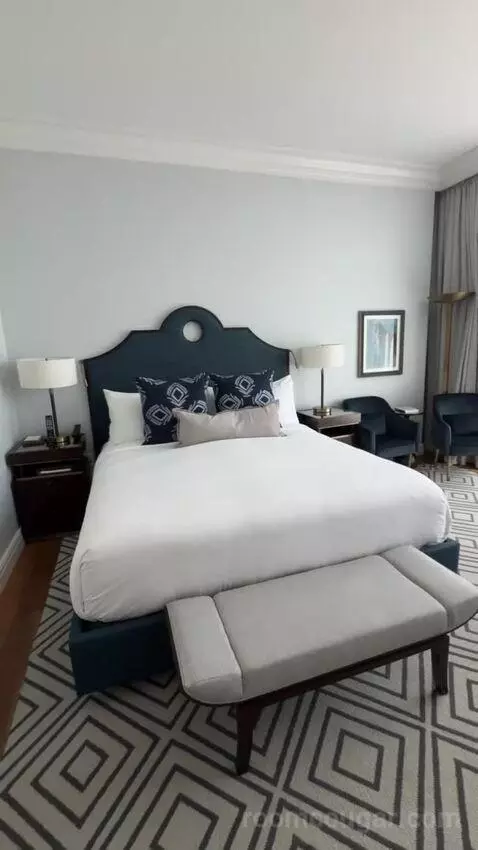 Elite King bed picture #6