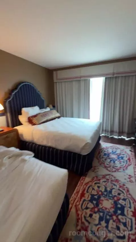 Double Room bed picture #2