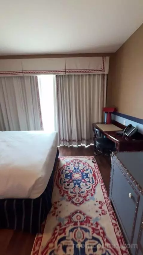 Double Room bed picture #8