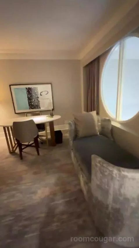 Texas Suite bed picture #8
