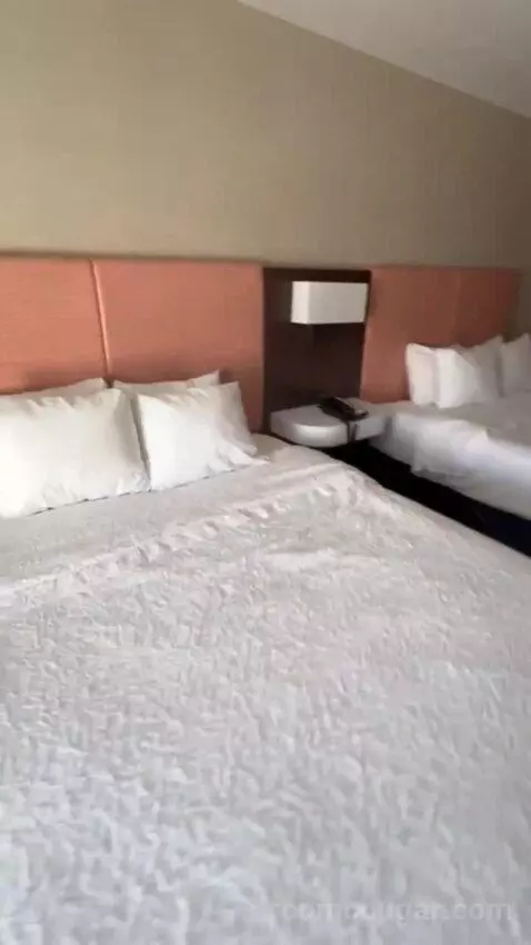 Queen Room with Two Queen Beds picture #17