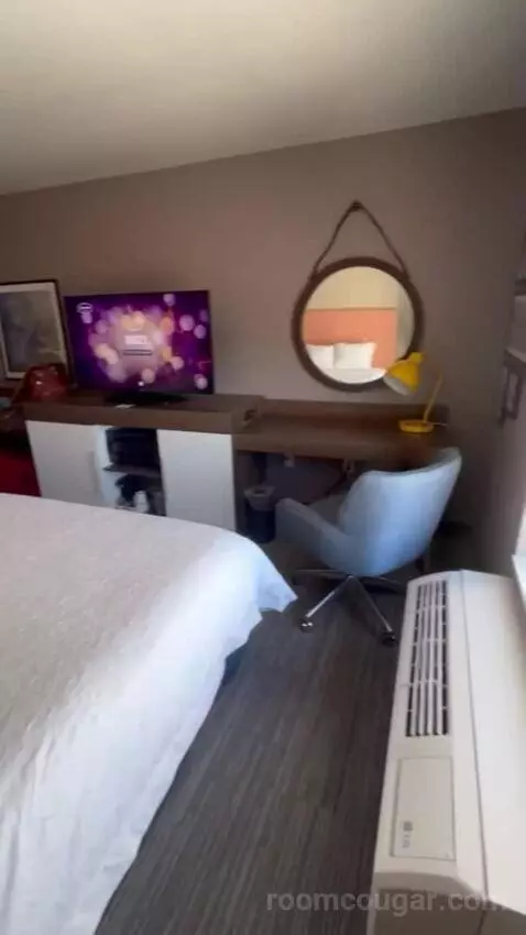 Queen Room with Two Queen Beds picture #22