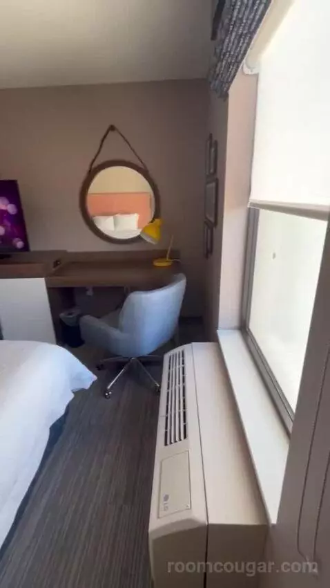 Queen Room with Two Queen Beds bed picture #12