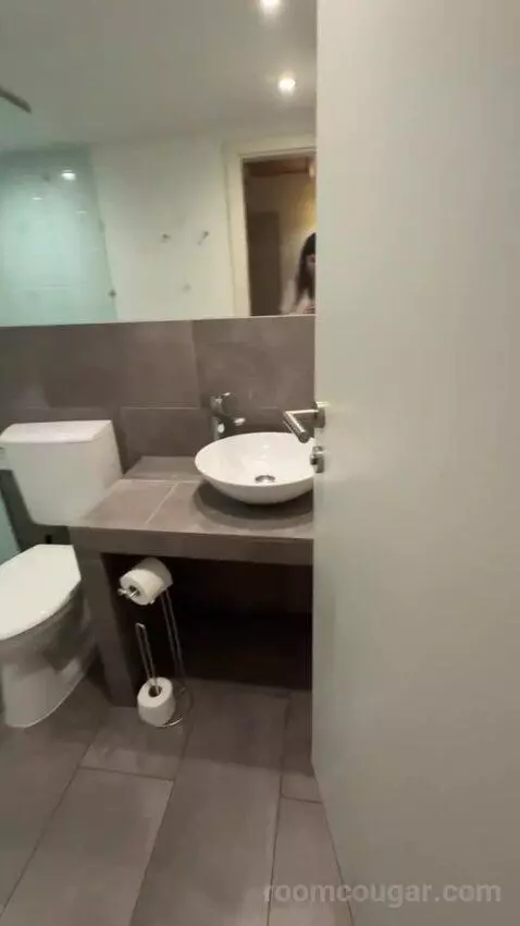 Apartments - Basic Studio bathroom picture #1