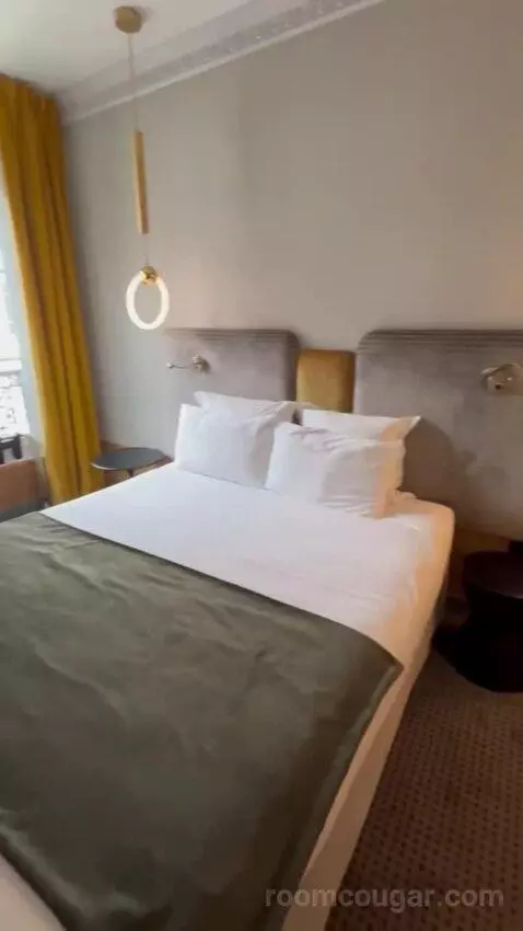 Smart Room bed picture #2