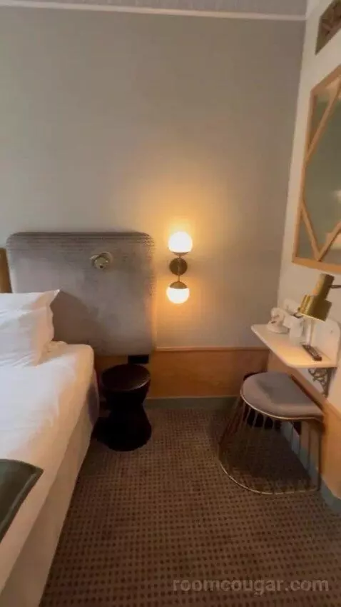 Smart Room bed picture #12