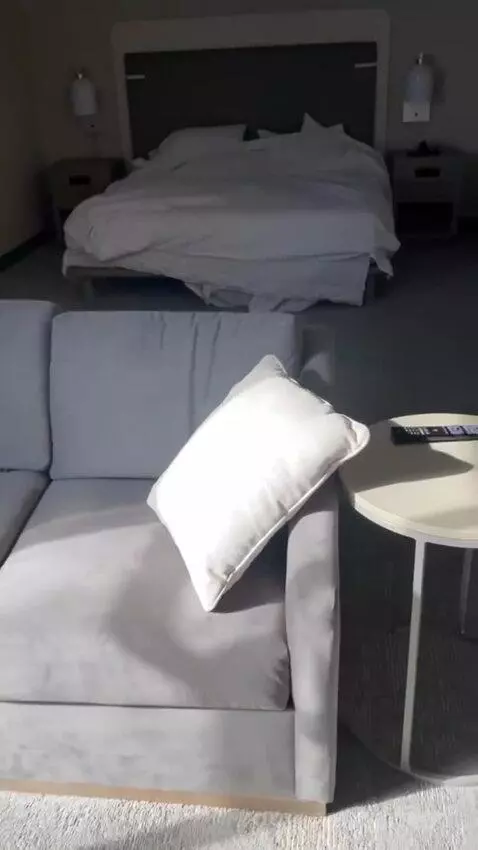 King Studio Suite bed picture #2