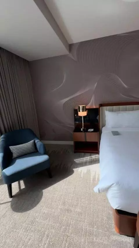 Standard King Room bed picture #1