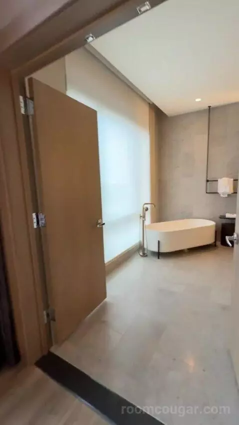 Presidential Suite bathroom picture #5