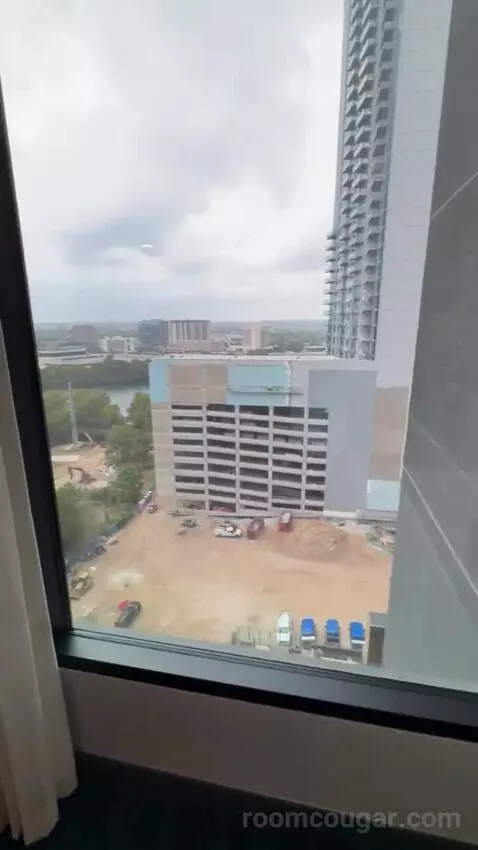 One-Bedroom Suite view picture #2