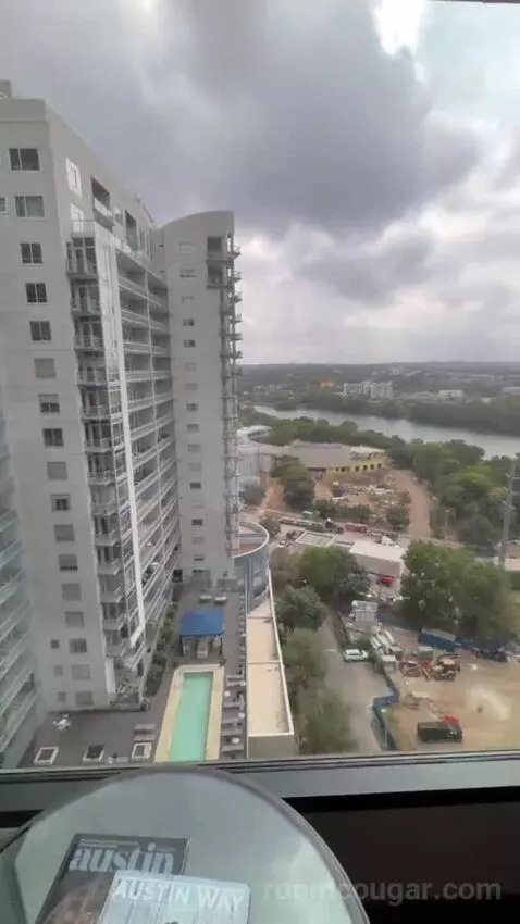 Pool View King view picture #7