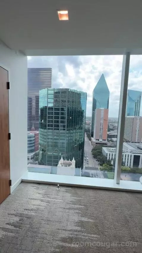 Museum Suite view picture #9