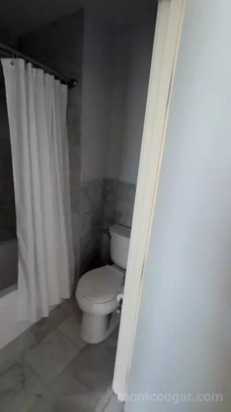Premiere Pool View bathroom picture #8