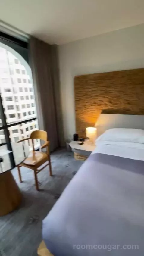 King Standard bed picture #10