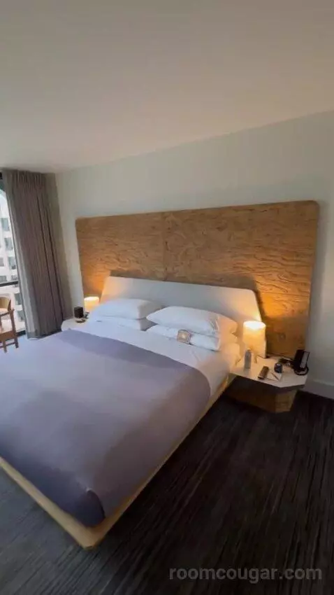 King Standard bed picture #5