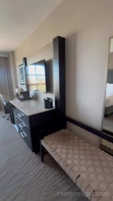King Room bed picture #10
