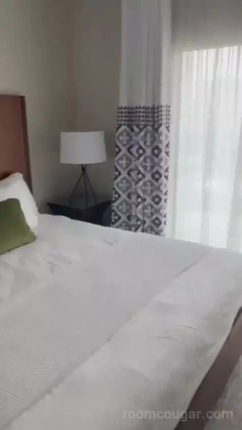 Standard Suite bed picture #5