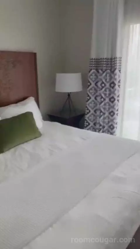 Standard Suite bed picture #6