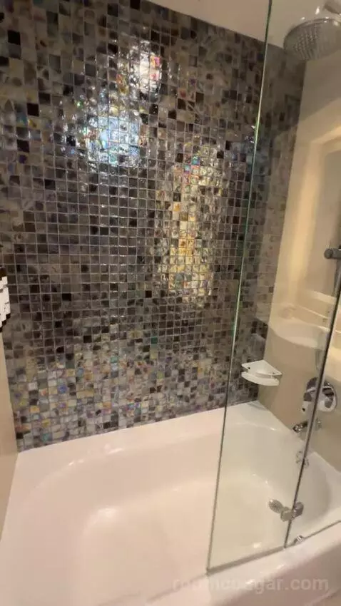 Corner Queen Room with Two Queen Beds bathroom picture #3