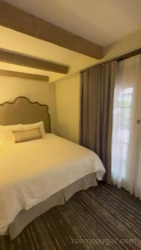 Deluxe Room with Two Double Beds bed picture #4