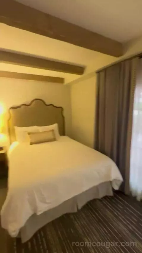 Deluxe Room with Two Double Beds bed picture #5