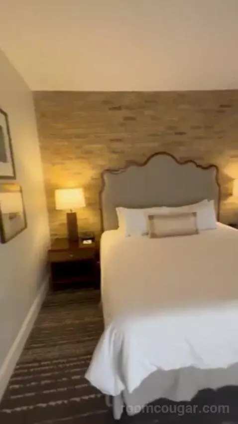 Navarro Suite - 1 King Bed bed picture #7