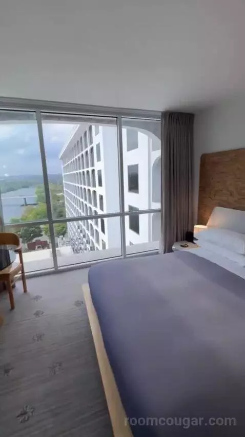 City View Suite view picture #8