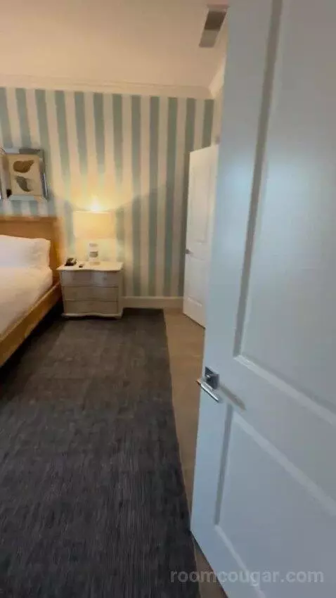 Magnificent Seven Seaside bed picture #2