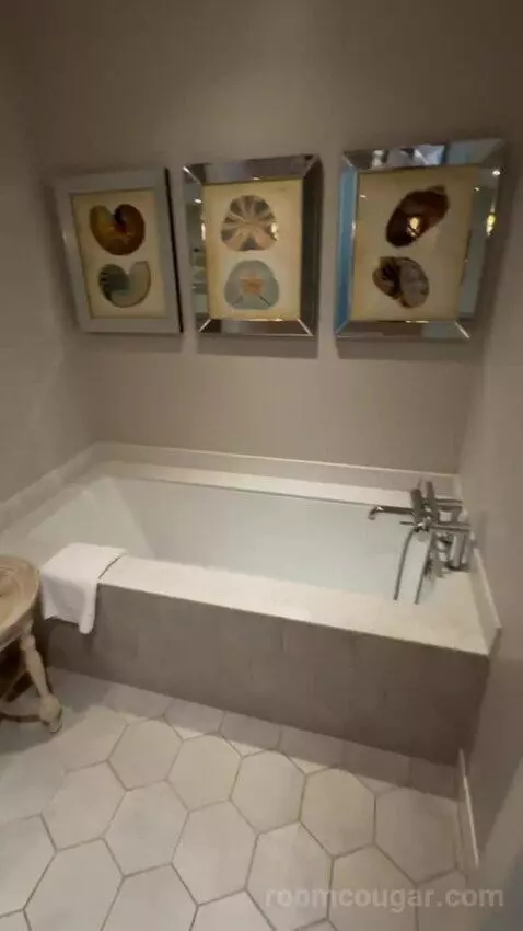 Magnificent Seven Seaside bathroom picture #5
