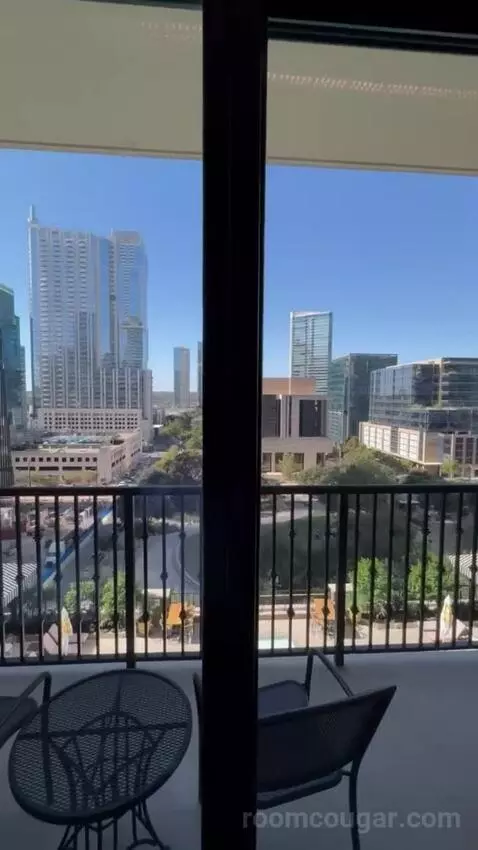 Balcony King view picture #11