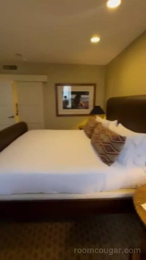 Two-Bedroom Suite bed picture #12