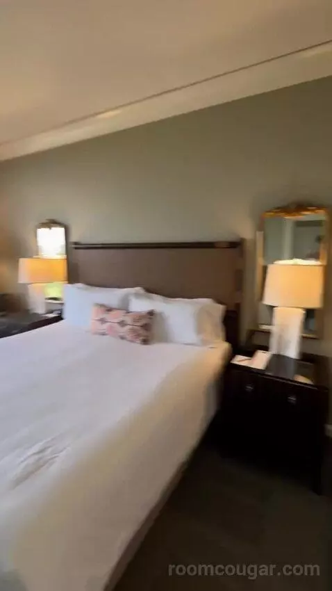 Signature Fairways Suite
 - 1 King Bed bed picture #11