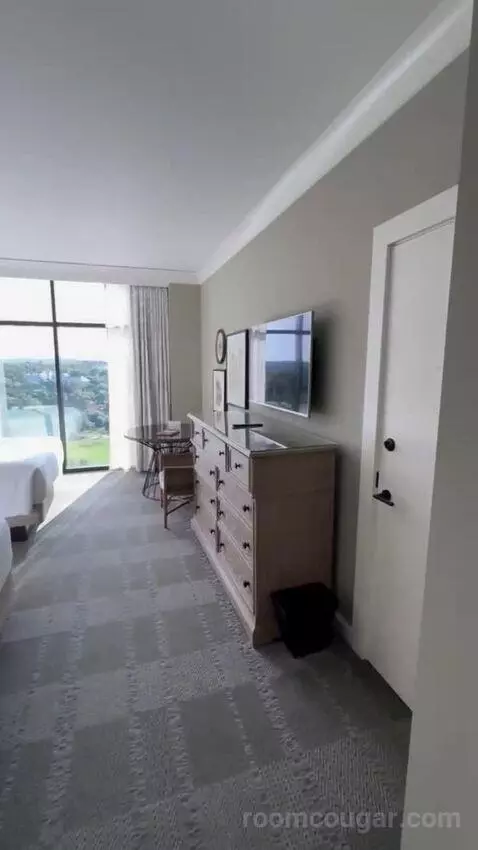 Deluxe Room, 2 Queen Beds bed picture #1