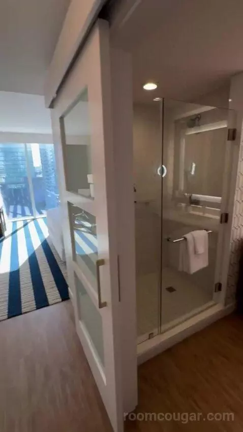 Signature King view picture #9