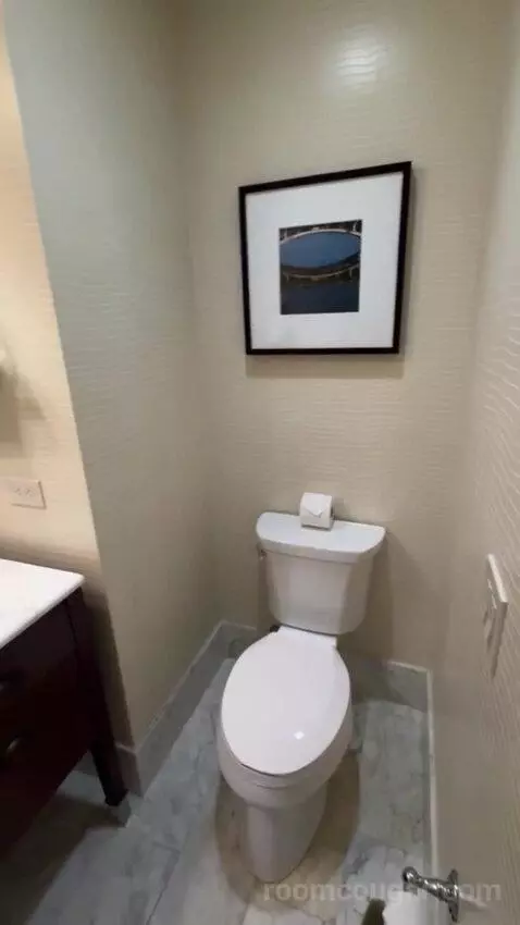 Bridal Suite bathroom picture #6