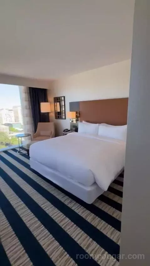 Signature Corner King view picture #7