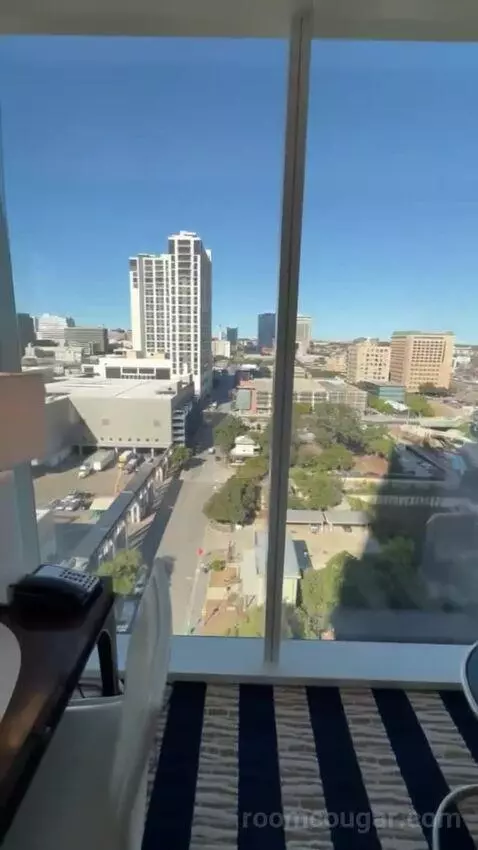 Signature Corner King view picture #12