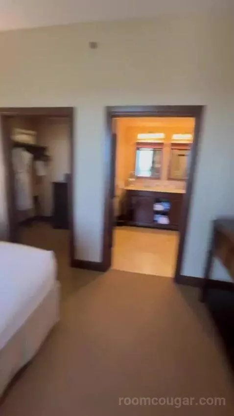 Robin Suite bed picture #5