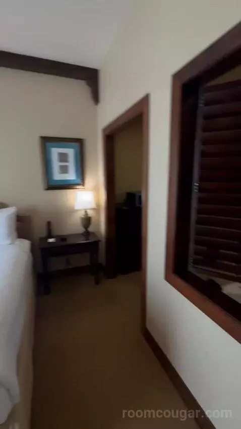 Mockingbird Suite bed picture #11