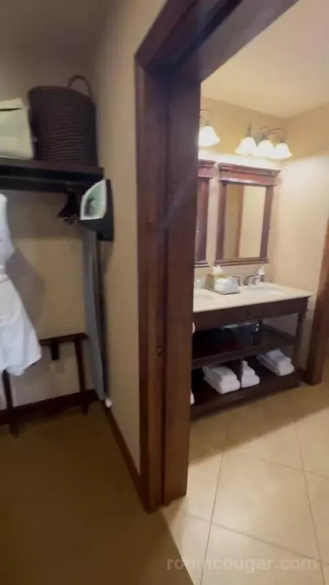 Mockingbird Suite bathroom picture #6